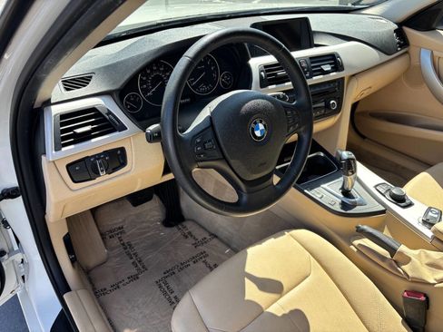 Used 2015 BMW 320i Sedan RWD image 12