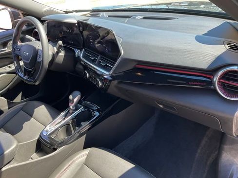 Used 2024 Chevrolet Trax RS w/ Driver Confidence Package image 18