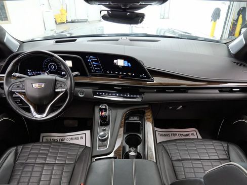 Used 2024 Cadillac Escalade Premium Luxury Platinum AWD/4WD image 24