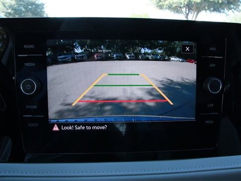 Certified 2025 Volkswagen Taos SEL image 12