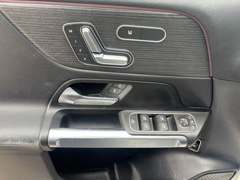 Certified 2023 Mercedes-Benz GLB 250 4MATIC image 10