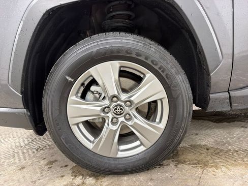 Used 2024 Toyota RAV4 XLE FWD image 13