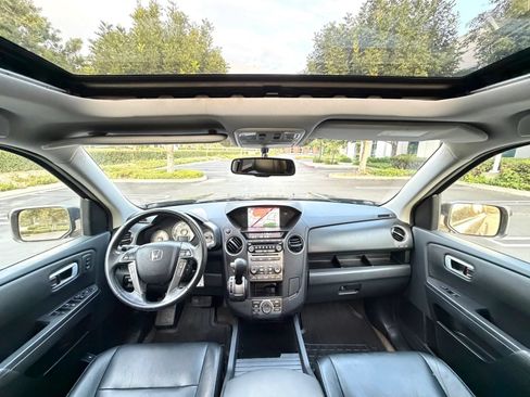 Used 2014 Honda Pilot Touring image 19
