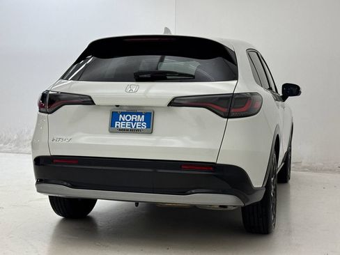 Used 2026 Honda HR-V EX-L image 9