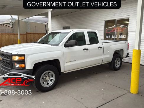 Used 2014 Chevrolet Silverado 1500 W/T w/ Trailering Package image 4