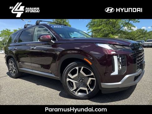 Used 2024 Hyundai Palisade Limited AWD/4WD image 1