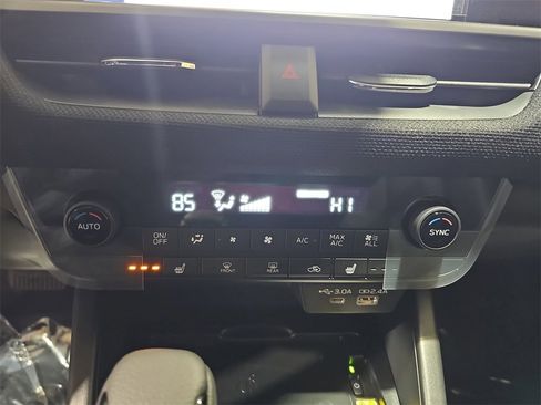 New 2026 Subaru Outback Premium image 25