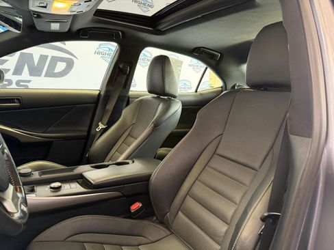 Used 2019 Lexus IS 300 F Sport w/ F Sport Package image 17