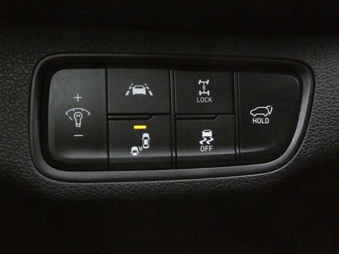 Used 2020 Hyundai Santa Fe Limited image 16