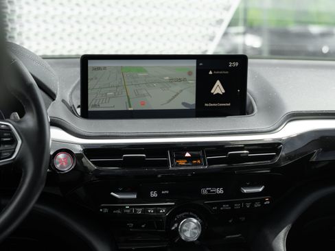 Used 2024 Acura MDX SH-AWD w/ Technology Package image 13