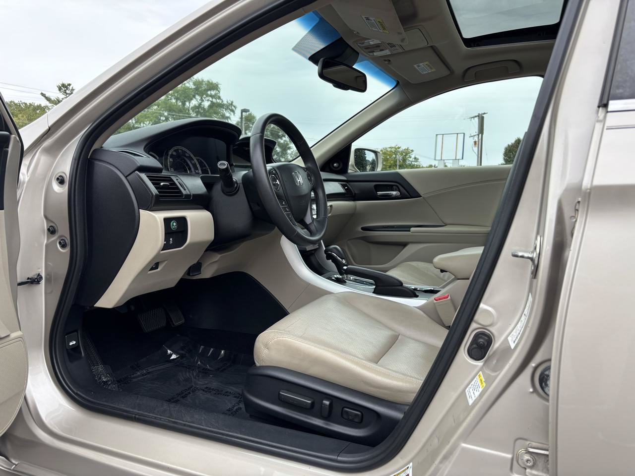 Used 2013 Honda Accord EX-L image 16