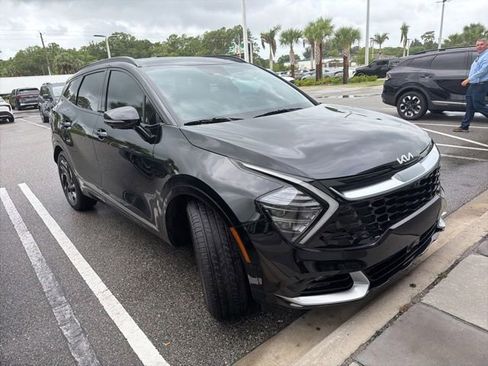 Certified 2025 Kia Sportage SX FWD image 3