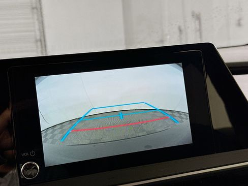 Used 2025 Toyota Prius LE image 23