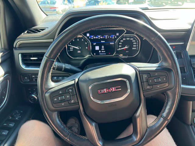 Used 2021 GMC Yukon XL AT4 w/ AT4 Premium Plus Package AWD/4WD image 8