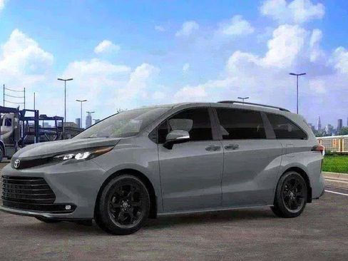 New 2026 Toyota Sienna XLE Woodland Edition AWD/4WD image 46