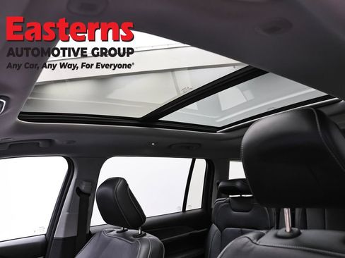 Used 2023 Jeep Grand Cherokee L Limited AWD/4WD image 37