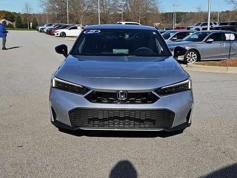 Used 2025 Honda Civic Sport Touring image 2