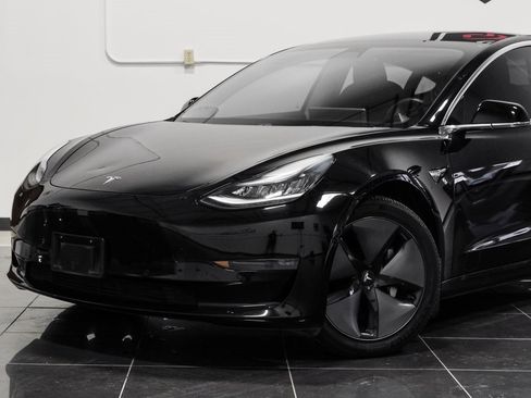 Used 2018 Tesla Model 3 Long Range image 9