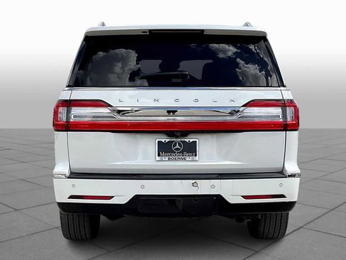 Used 2021 Lincoln Navigator Reserve w/ Luxury Package image 4