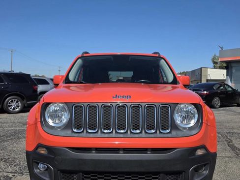 Used 2015 Jeep Renegade Latitude w/ Popular Equipment Group image 7