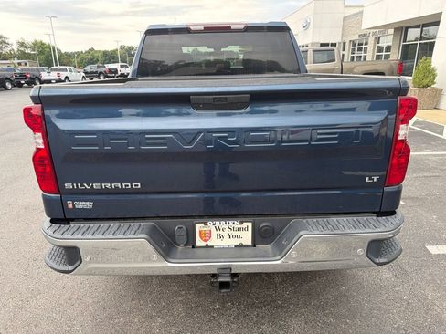 Used 2021 Chevrolet Silverado 1500 LT w/ Safety Package II AWD/4WD image 4