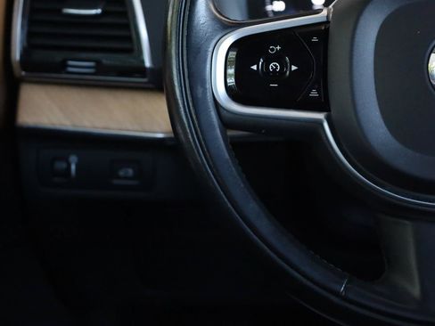 Used 2021 Volvo XC90 T6 Momentum w/ Protection Package Premier AWD/4WD image 39