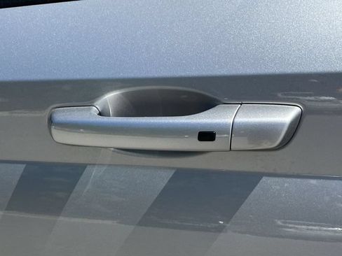 New 2026 Hyundai Venue SEL FWD image 35