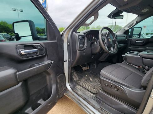 Used 2024 Chevrolet Silverado 2500 Custom w/ Custom Value Package AWD/4WD image 14