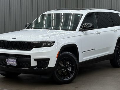 Used 2025 Jeep Grand Cherokee L Altitude