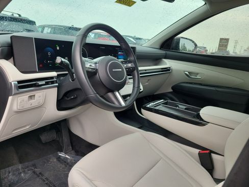 Used 2025 Hyundai Tucson SEL AWD/4WD image 19