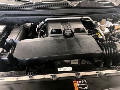 Used 2024 Chevrolet Colorado Z71 w/ Z71 Convenience Package 2 image 28