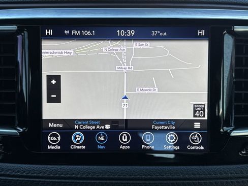 Used 2020 Chrysler Pacifica Limited image 11