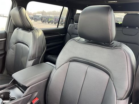 New 2026 Jeep Grand Cherokee L Limited image 14