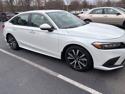 Used 2023 Honda Civic EX image 16