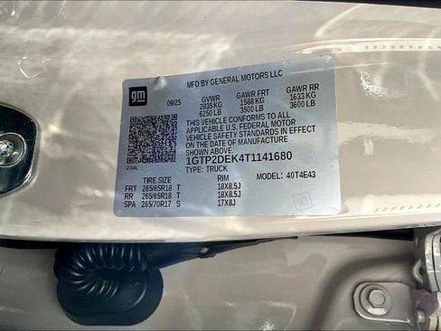 New 2026 GMC Canyon AT4 image 13