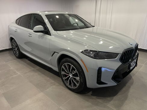 Used 2026 BMW X6 xDrive40i w/ Executive Package AWD/4WD image 3