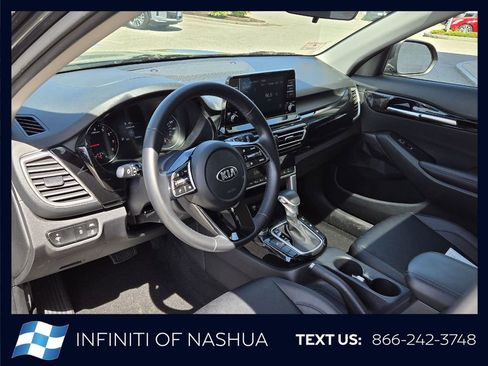 Used 2021 Kia Seltos EX AWD/4WD image 5