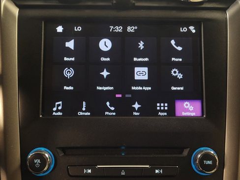 Used 2017 Ford Fusion SE w/ Fusion SE Technology Package image 25