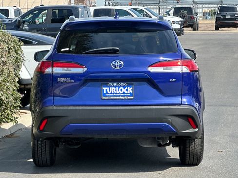 Used 2022 Toyota Corolla Cross LE image 5