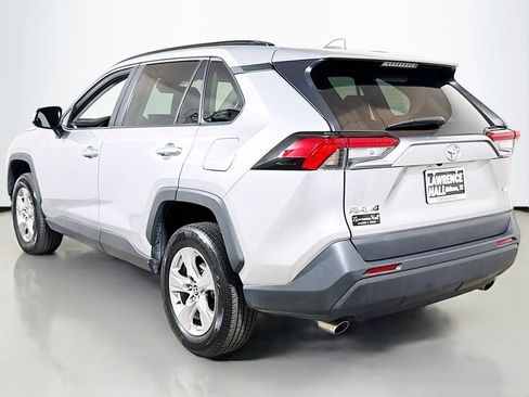 Used 2025 Toyota RAV4 XLE FWD image 6