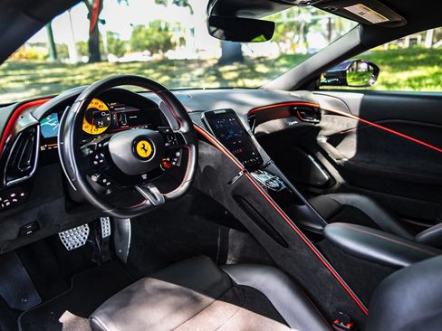 Used 2024 Ferrari Roma RWD image 22