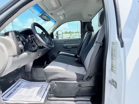 Used 2007 Chevrolet Silverado 3500 W/T image 16