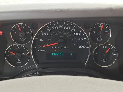 Used 2017 Chevrolet Express 3500 LT w/ LT Preferred Equipment Group RWD image 24
