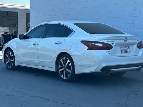 Used 2017 Nissan Altima 2.5 SR image 7
