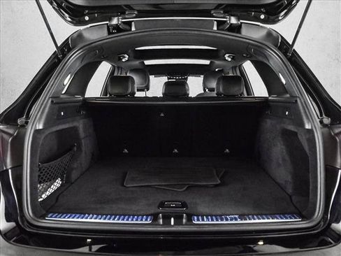 Used 2020 Mercedes-Benz GLC 300 4MATIC image 6