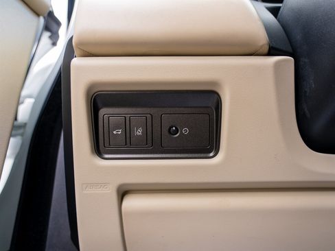Used 2017 Land Rover Range Rover Evoque Autobiography AWD/4WD image 40