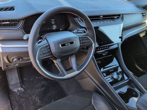 New 2026 Jeep Grand Cherokee Altitude AWD/4WD image 11
