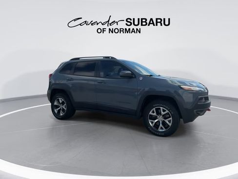 Used 2014 Jeep Cherokee Trailhawk w/ Technology Group AWD/4WD image 5