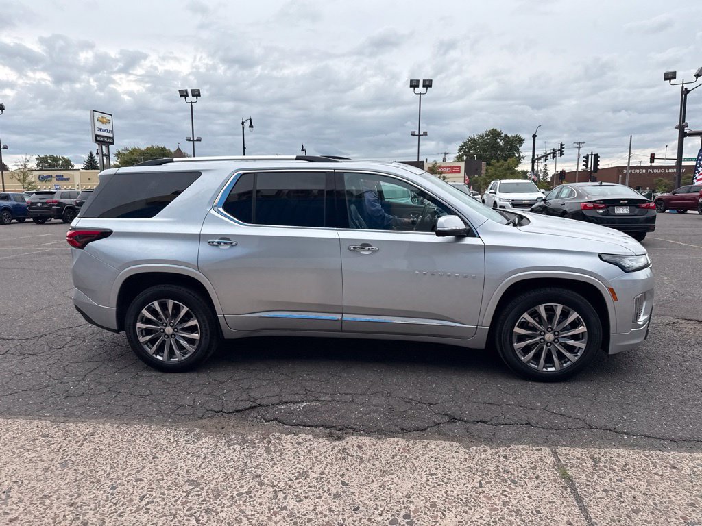 Used 2022 Chevrolet Traverse Premier w/ LPO, Floor Liner Package AWD/4WD image 8