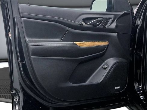 Used 2019 GMC Acadia Denali AWD/4WD image 20